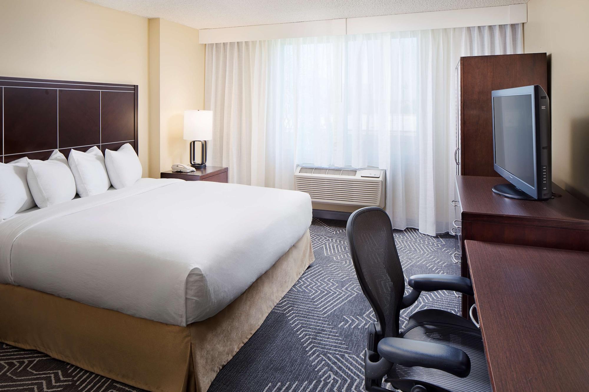 Doubletree By Hilton Los Angeles/Commerce Esterno foto
