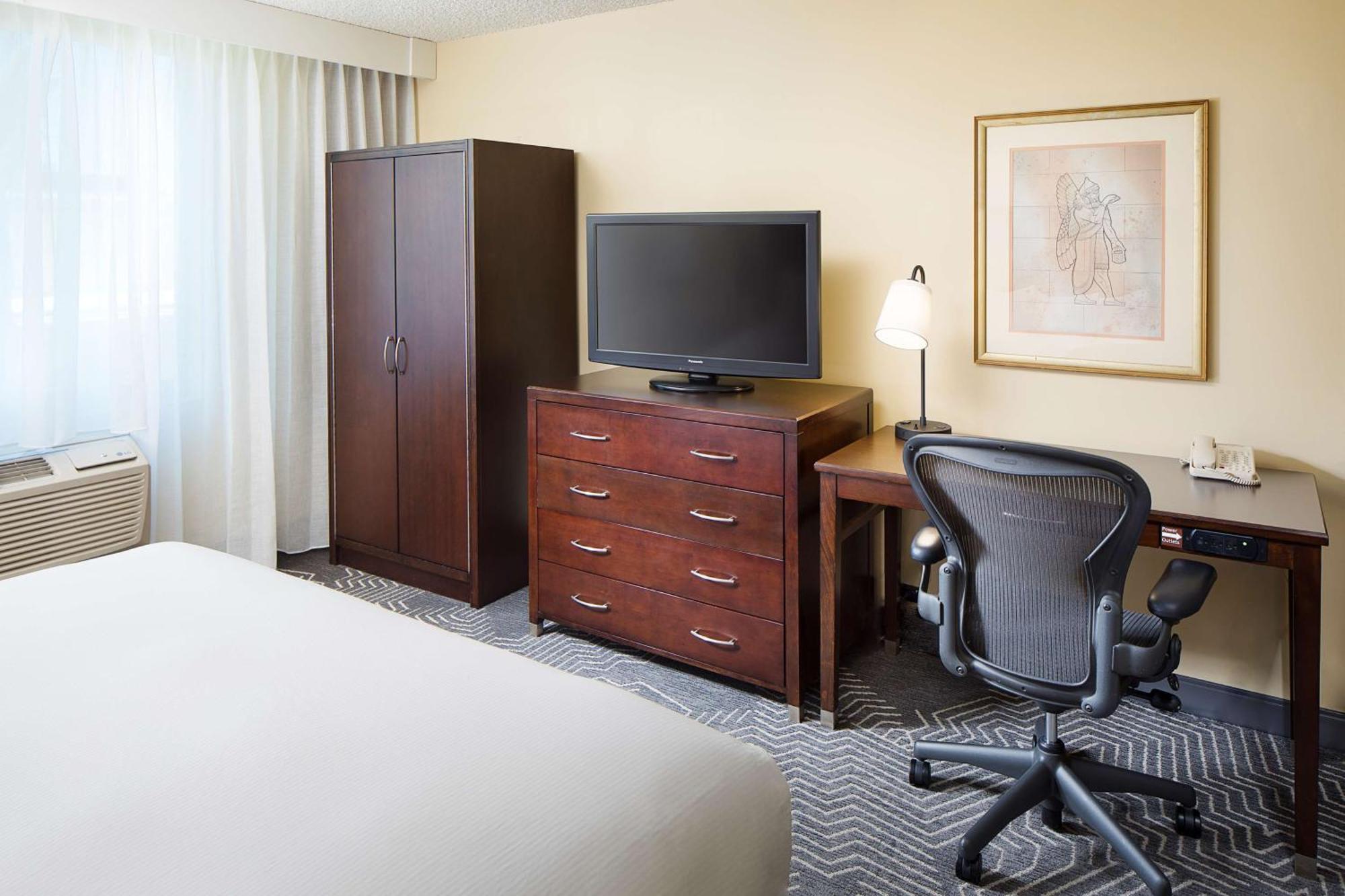 Doubletree By Hilton Los Angeles/Commerce Esterno foto