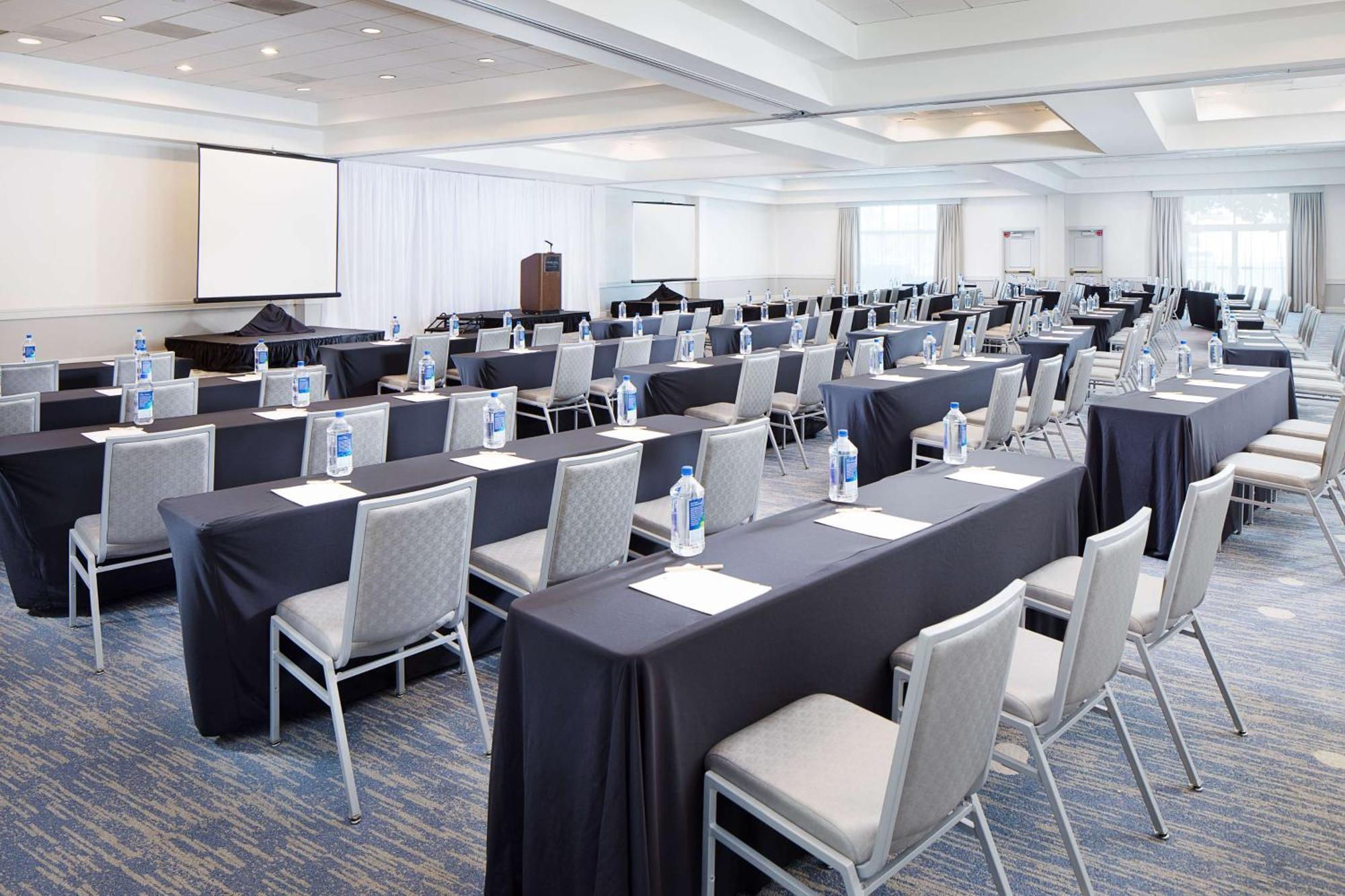 Doubletree By Hilton Los Angeles/Commerce Esterno foto