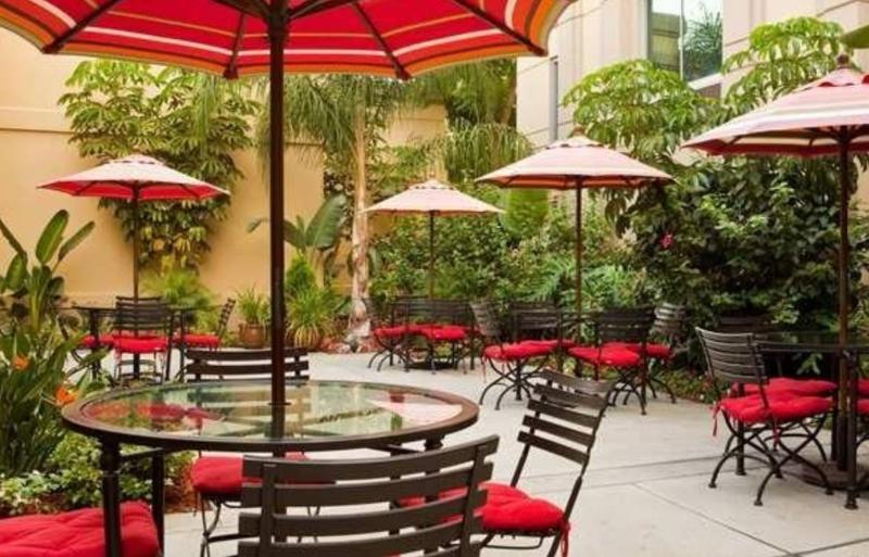 Doubletree By Hilton Los Angeles/Commerce Esterno foto