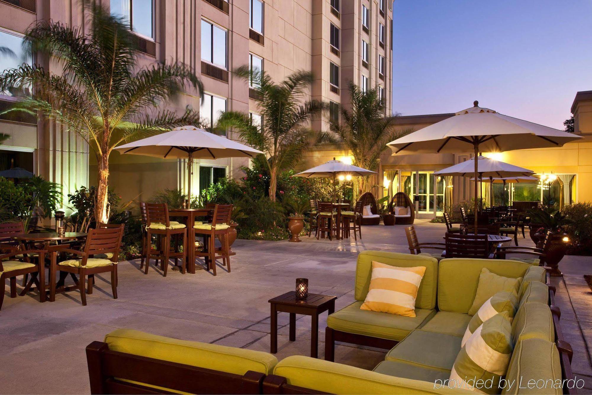 Doubletree By Hilton Los Angeles/Commerce Esterno foto
