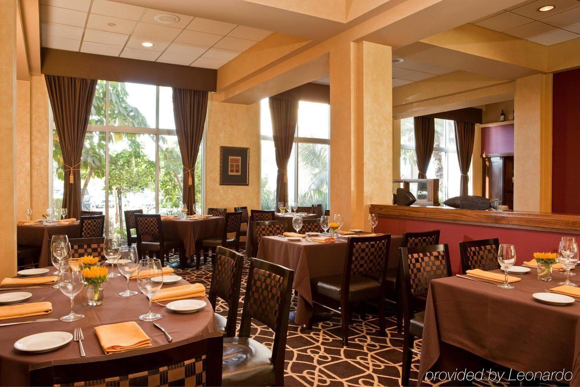 Doubletree By Hilton Los Angeles/Commerce Esterno foto