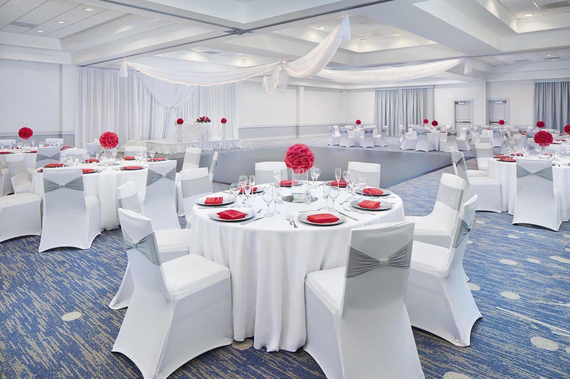 Doubletree By Hilton Los Angeles/Commerce Esterno foto
