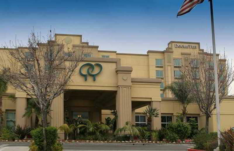Doubletree By Hilton Los Angeles/Commerce Esterno foto